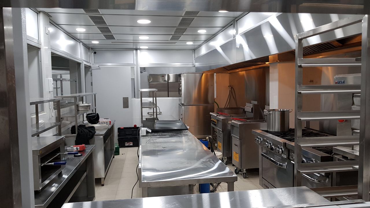 Mr&Mrs Delivery Central kitchen Bouchrieh: Design and equipment by IPEC